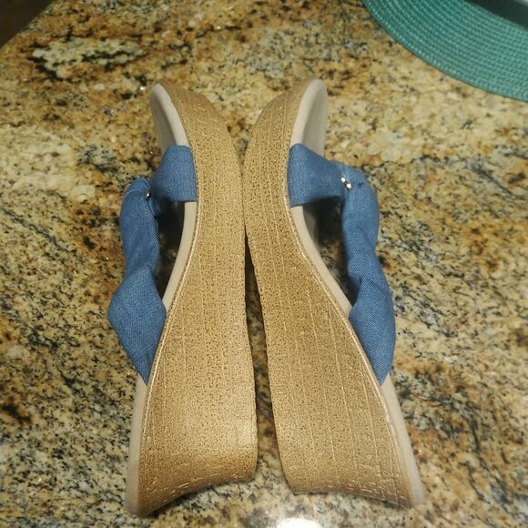 Women's Shoes US 11 Island Slipper Suade Thong Wedge Sandals Blue Fabric Slide - Picture 7 of 11